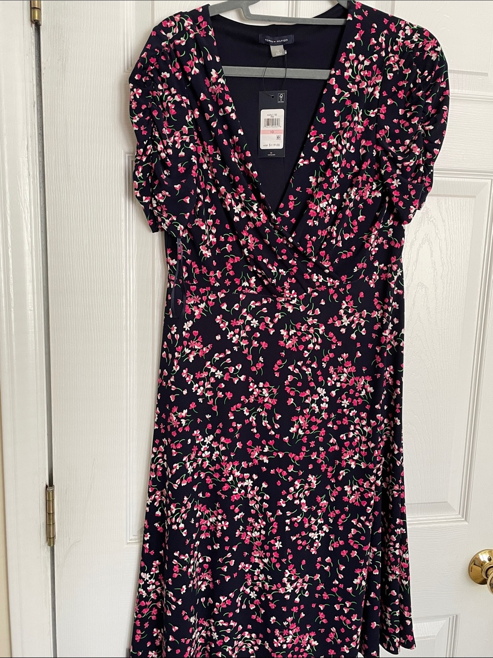 NWT Tommy Hilfiger Women's navy floral size 10